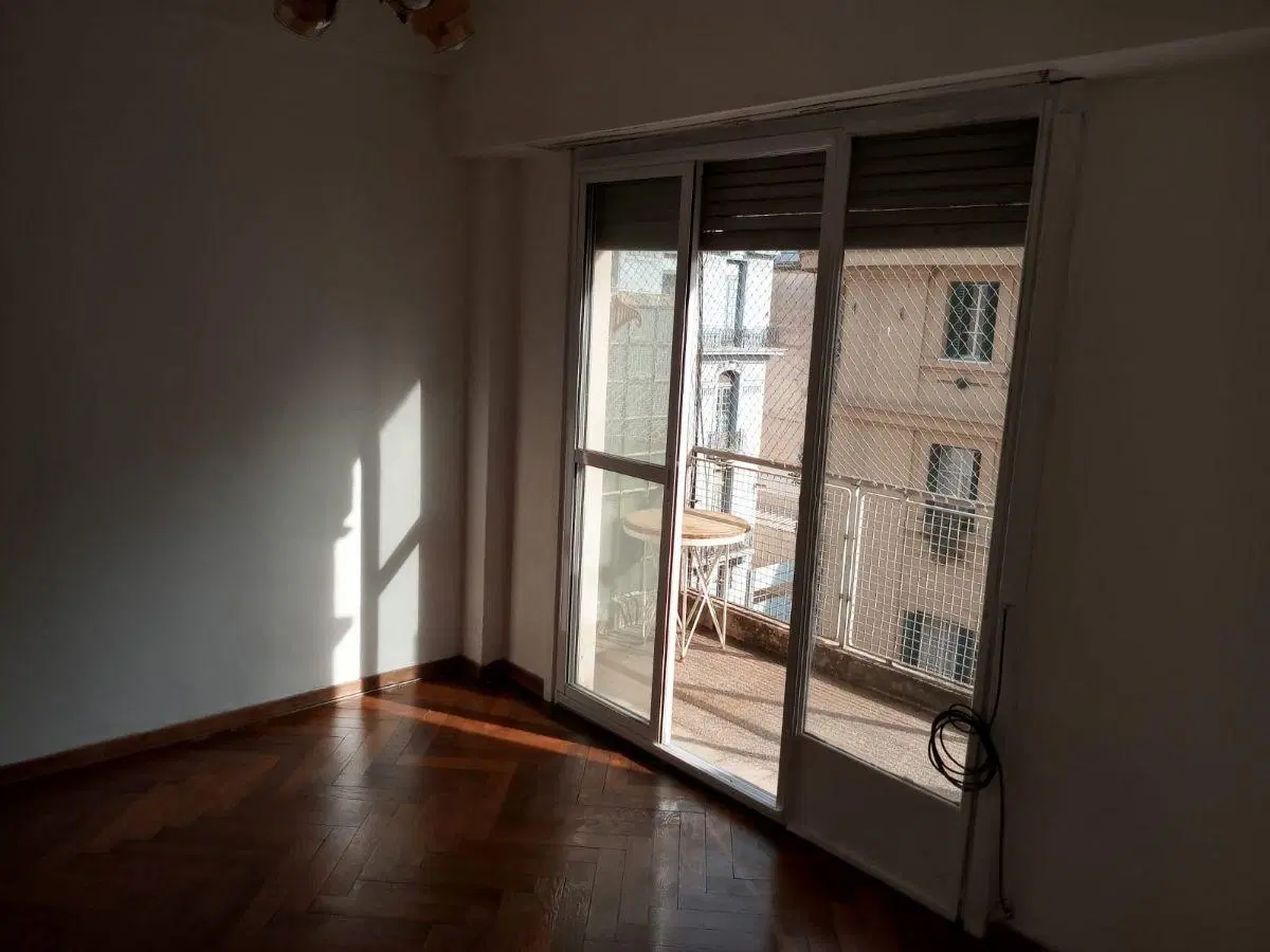 ALQUILER 2 Amb 40m2 Frente Balcon Living Comedor Larrea al 300 CABA 3
