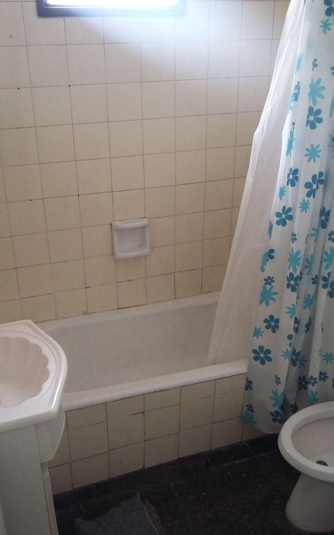 Foto de Alquiler Hermoso 2 Ambientes Al Frente Balcones 45m² (Aprox) Mitre al, imagen 3