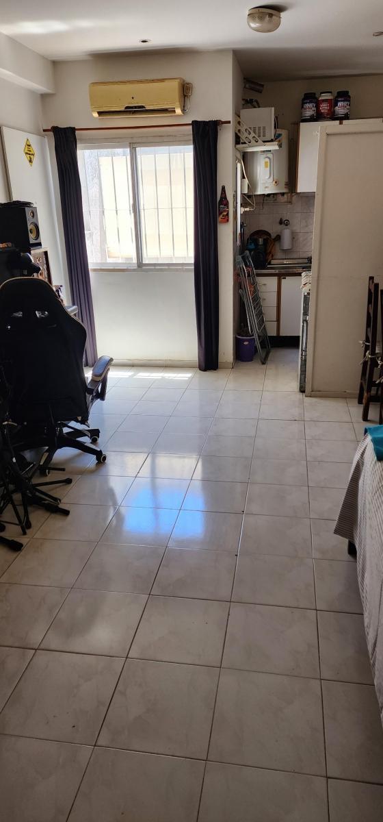 Muy Lindo Monoambiente con Placard, Muy Luminoso y Muy Buen Estado 1
