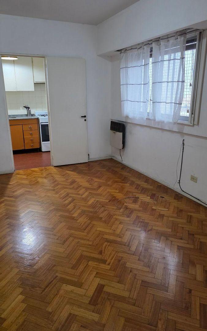 Foto de 2 ambientes lateral, 10º Piso con balcón y lavadero, imagen 1
