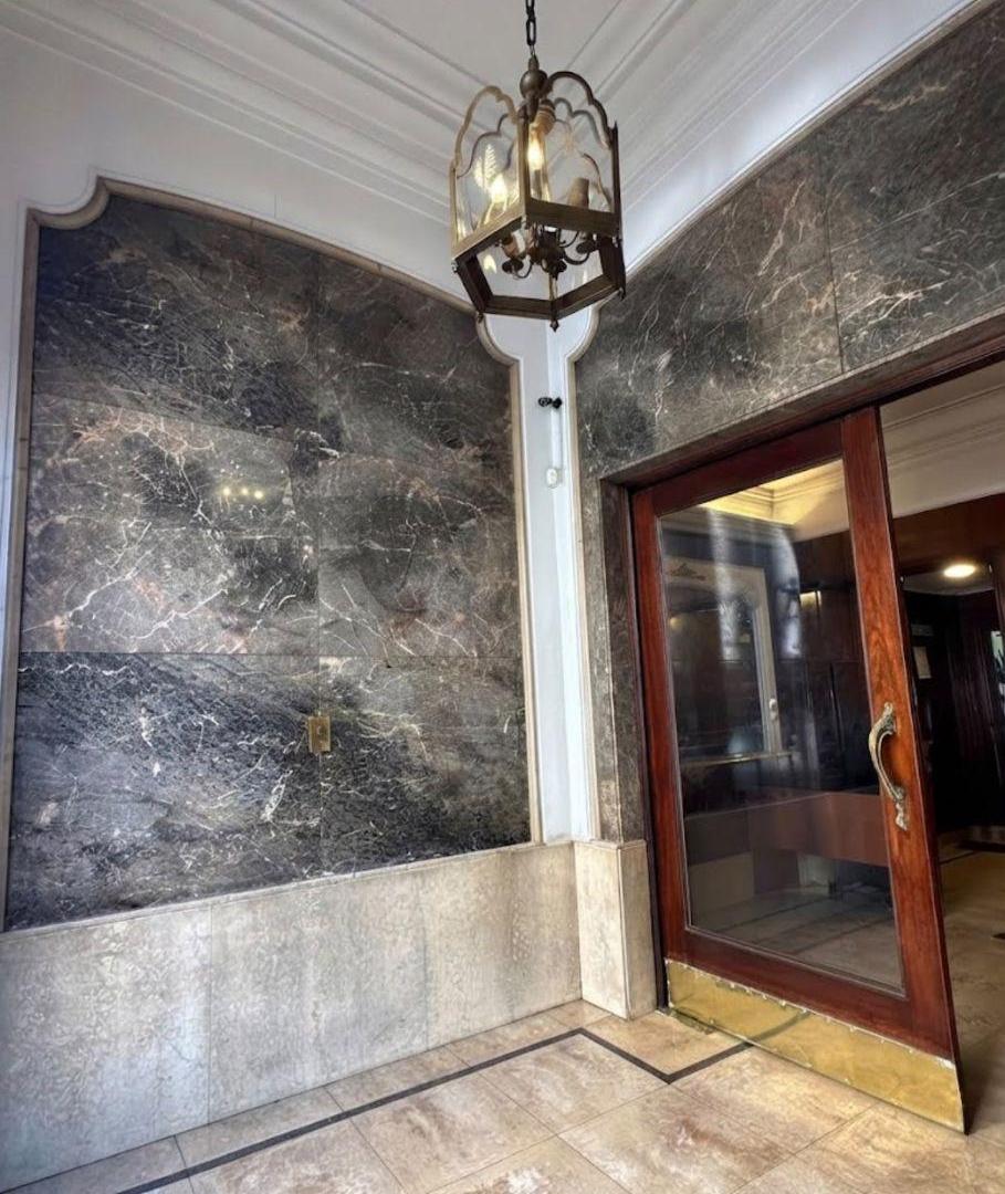 Foto de Excelente departamento amoblado en edificio antiguo., imagen 1