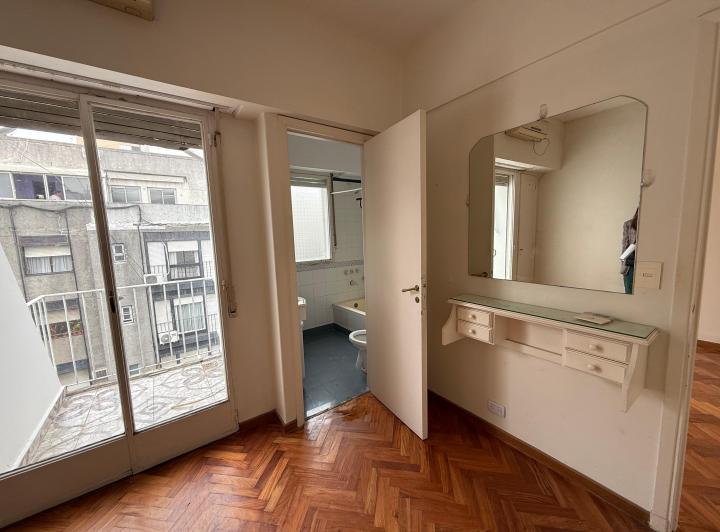 Alquiler Juncal y Larrea 2 ambientes con balcon 4