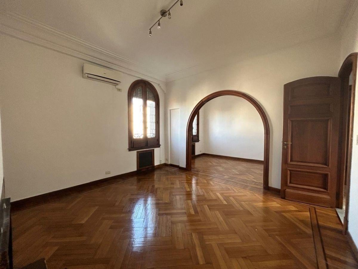 Foto de Alquiler en Avda Santa Fe. y Azcuénaga edificio francés de categoría en, imagen 1