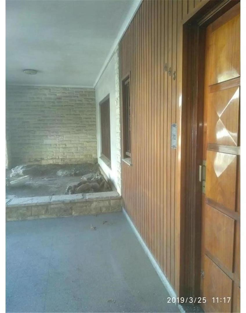 Casa en Venta Ubicado en Morón, G. B. a. Zona Oeste, Argentin 3
