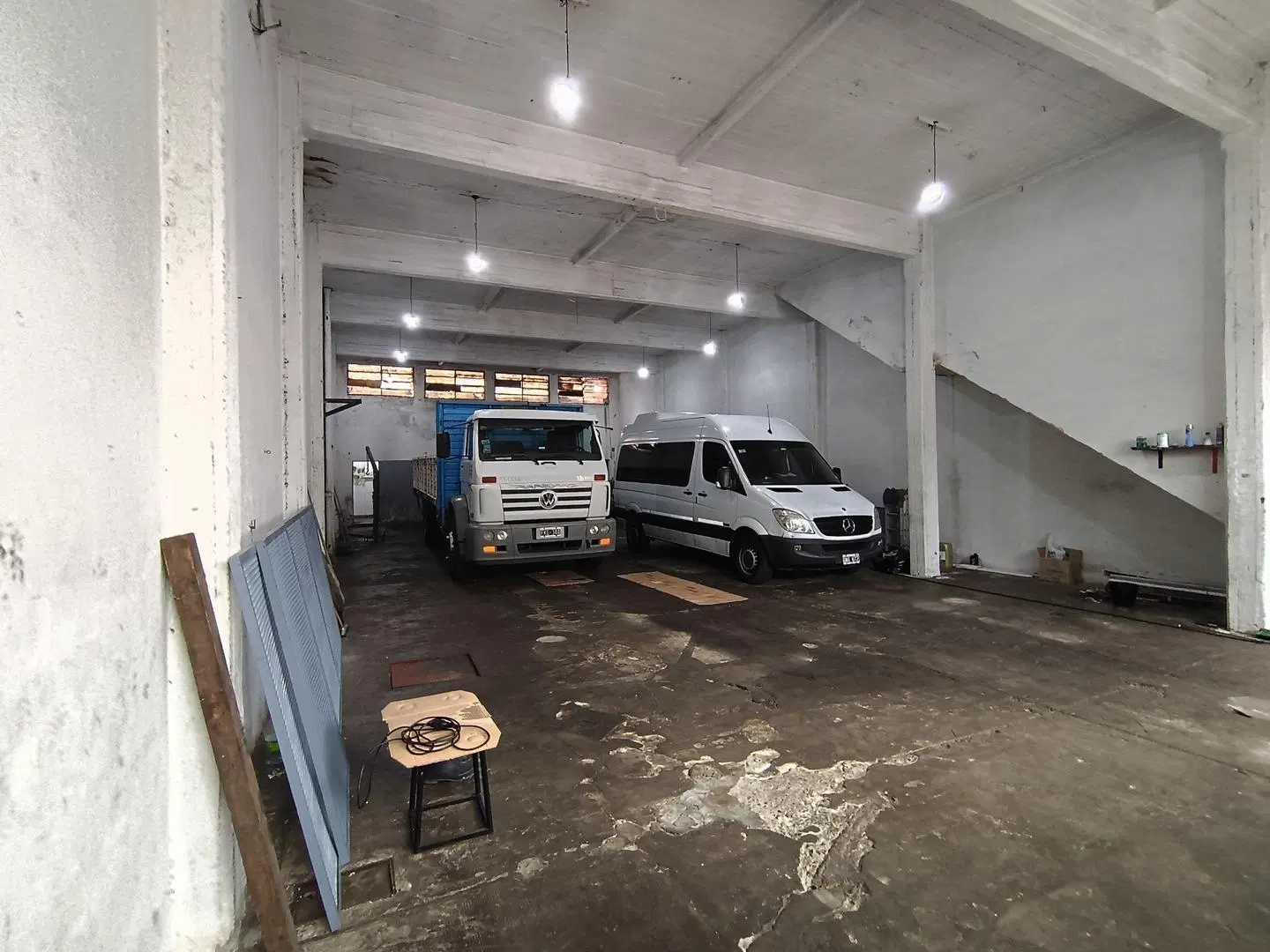 Excepcional Galpón 250 m2.cerca R.8 1