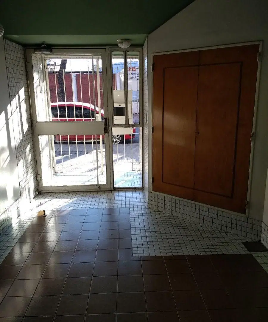 DEPARTAMENTO COMODO CON TERRAZA EXCLUSIVA Y PARRILLERO . 8