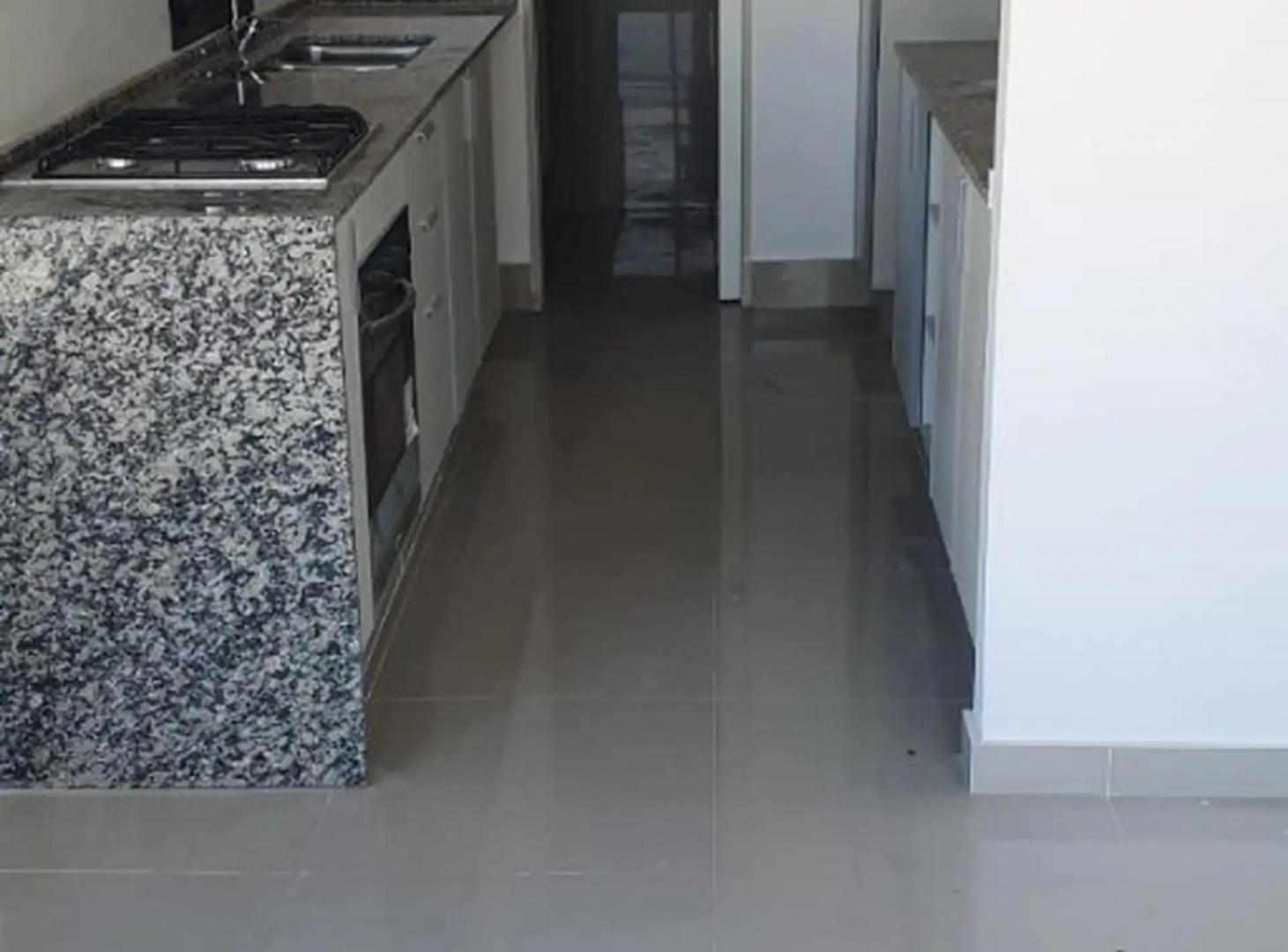 Foto de SEMIPISO DOS DORMITORIOS CON COCHERA EN EL CENTRO, imagen 5