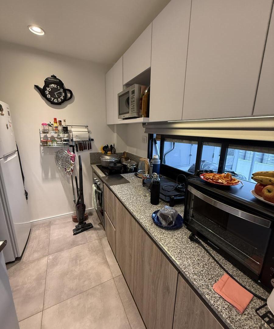 Foto de DEPARTAMENTIO EN VENTA DE 2 AMBIENTES CON COCHERA Y BAULERA EN ALMAGRO, imagen 2