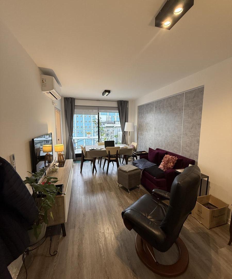 Foto de DEPARTAMENTIO EN VENTA DE 2 AMBIENTES CON COCHERA Y BAULERA EN ALMAGRO, imagen 1