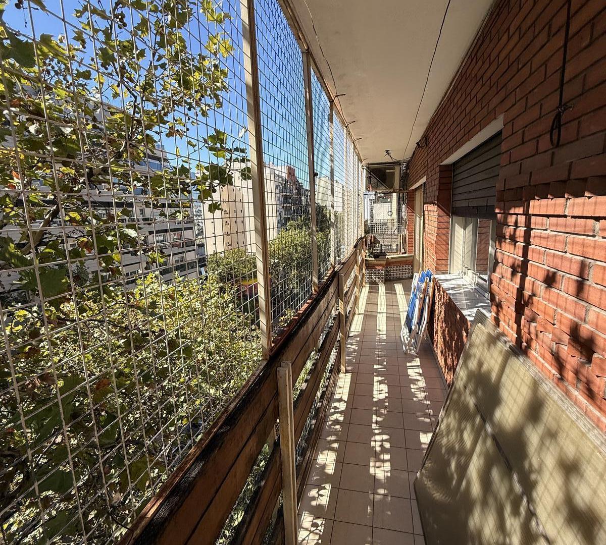 Foto de DEPARTAMENTO EN VENTA DE 4 AMBIENTES CON DEPENDENCIA Y COCHERA FIJA EN, imagen 5