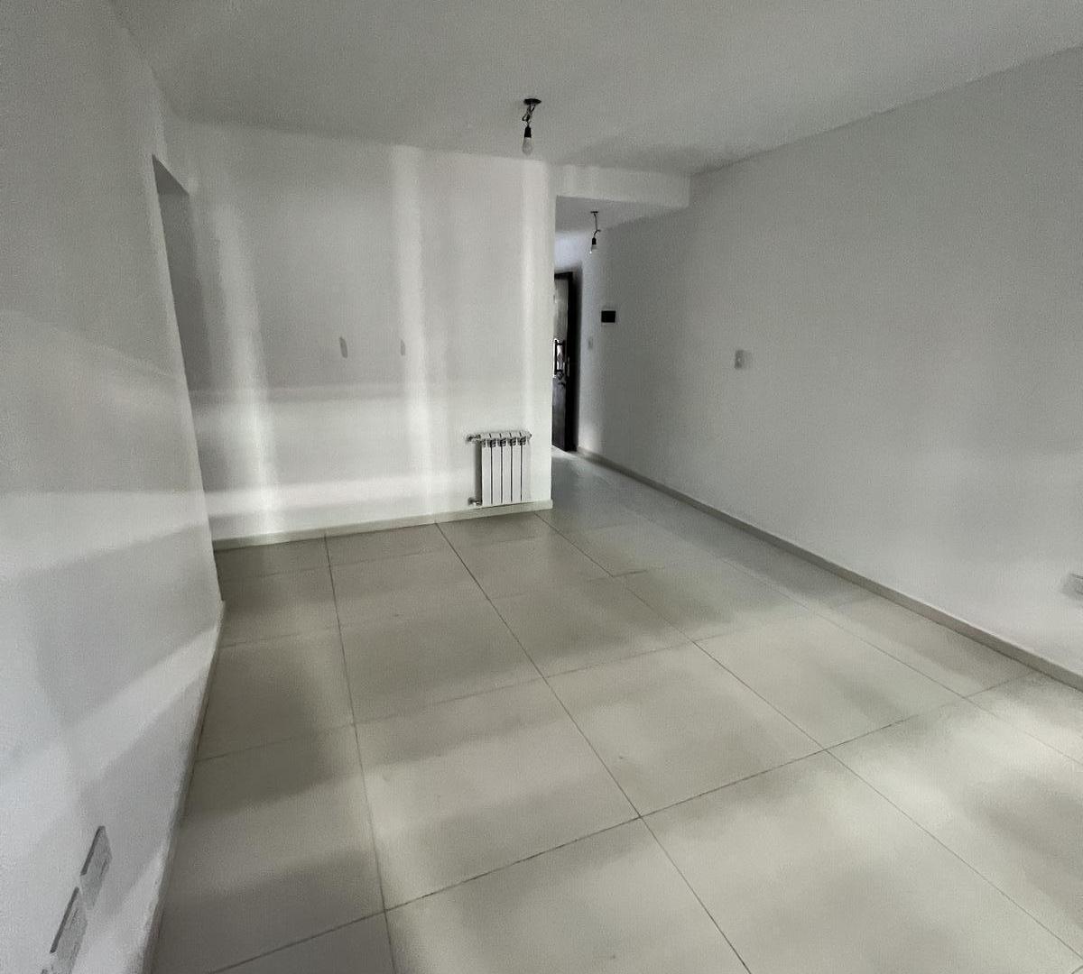 Foto de DEPARTAMENTO A ESTRENAR EN VENTA DE 2 AMBIENTES CON GRAN PATIO EN VILLA, imagen 2