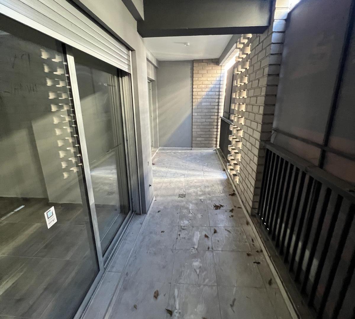 Foto de DEPARTAMENTO A ESTRENAR EN VENTA DE 2 AMBIENTES CON GRAN PATIO EN VILLA, imagen 3