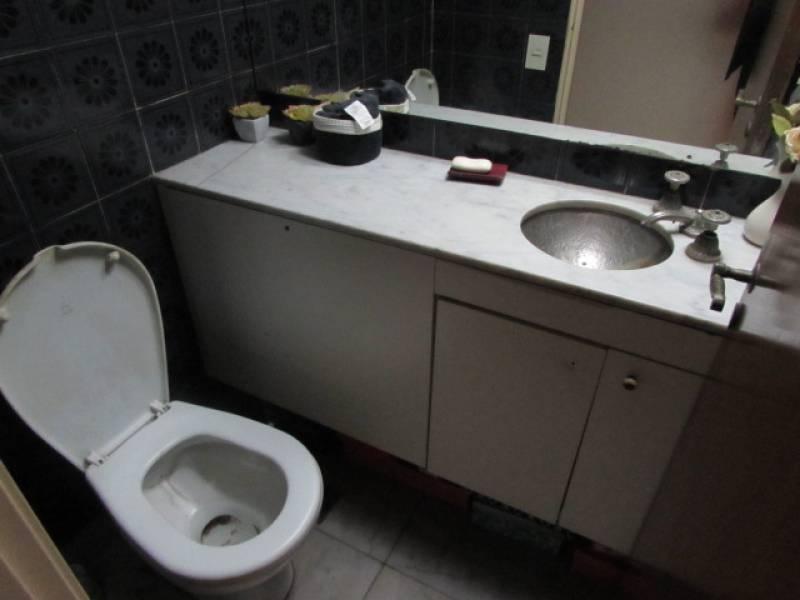 Foto de DEPARTAMENTO EN VENTA DE 4 AMBIENTES CON DEPENDENCIA Y COCHERA EN, imagen 5
