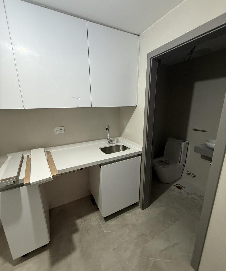 Foto de DEPARTAMENTO EN VENTA A ESTRENAR DE 4 AMBIENTES EN SUITE CON COCHERA EN, imagen 1