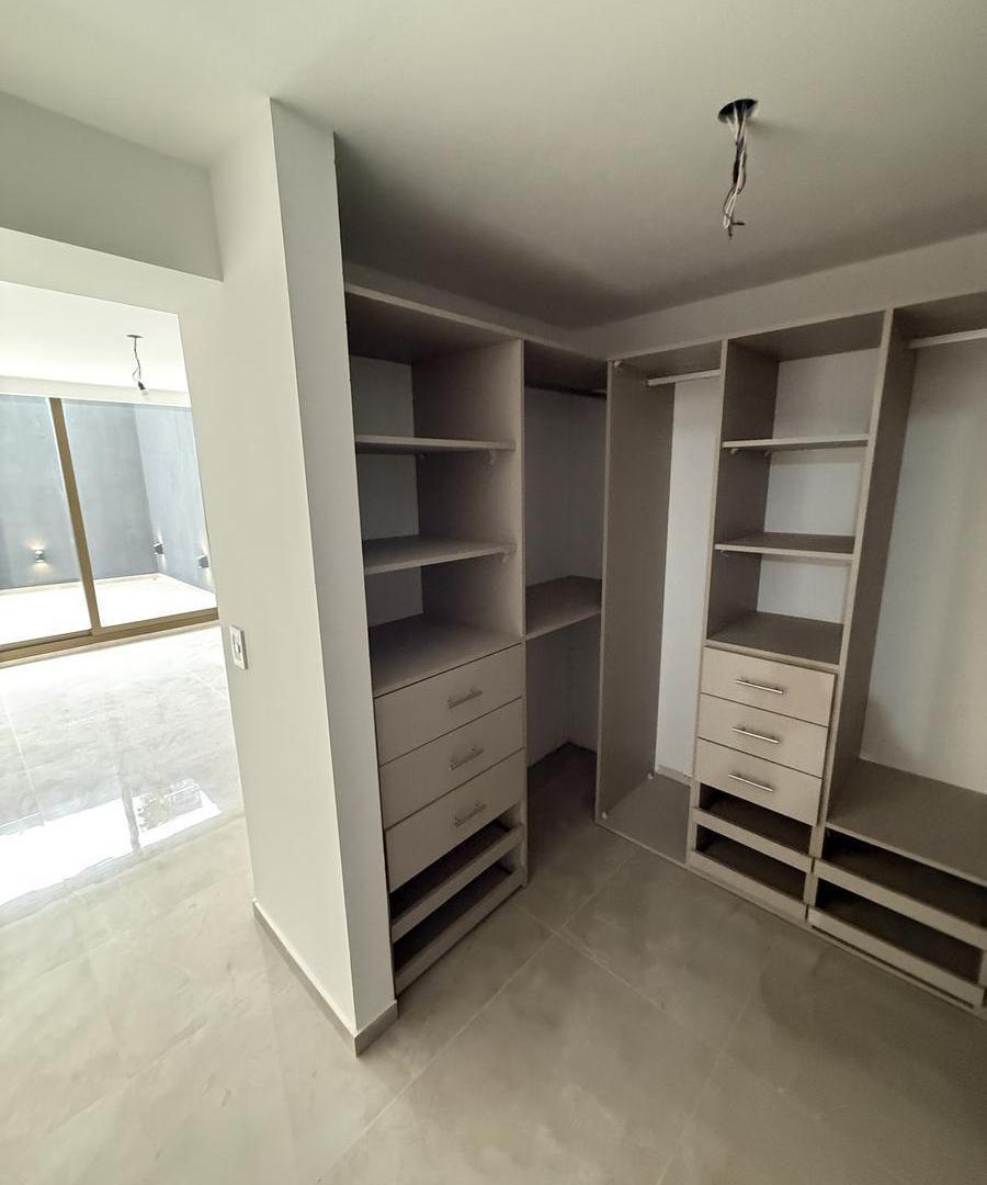 Foto de DEPARTAMENTO EN VENTA A ESTRENAR DE 4 AMBIENTES EN SUITE CON COCHERA EN, imagen 3