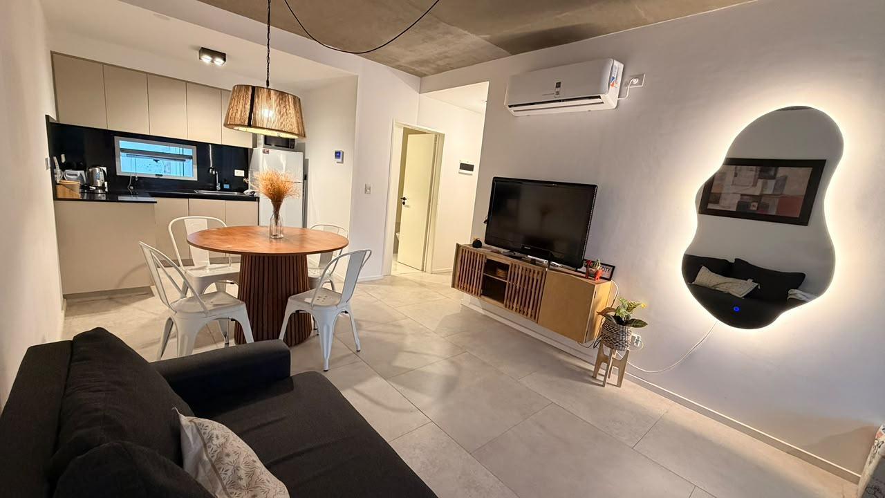 Foto de Luminoso monoambiente con balcón y amenities amoblado, imagen 3