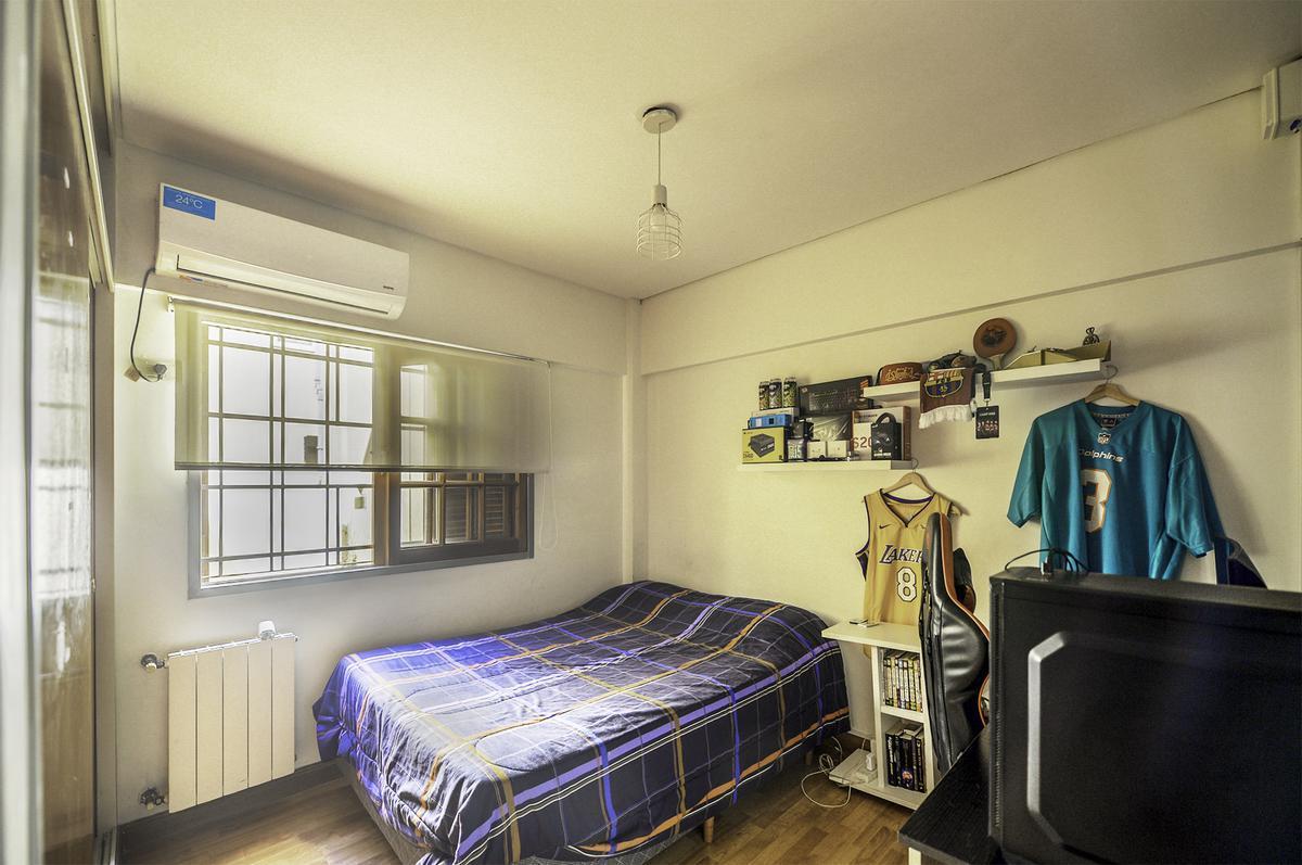 Departamento - Colegiales - Venta - Cuatro Ambientes - Patio - Cochera 5