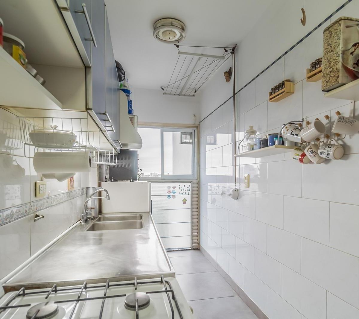Departamento en Villa Gral. Mitre - Venta - Cuatro Ambientes 2