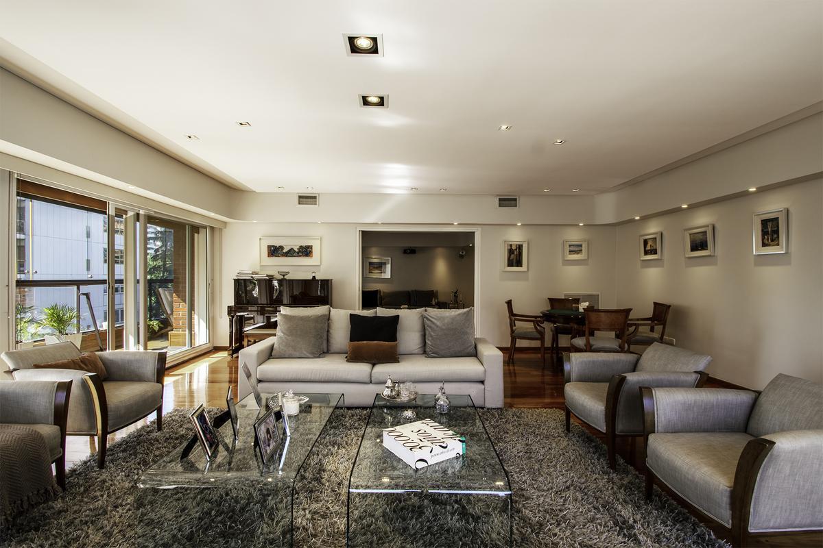 Depto de Lujo de 311 m² 4 Dorm C/dep y 3 Cocheras en Torre 5