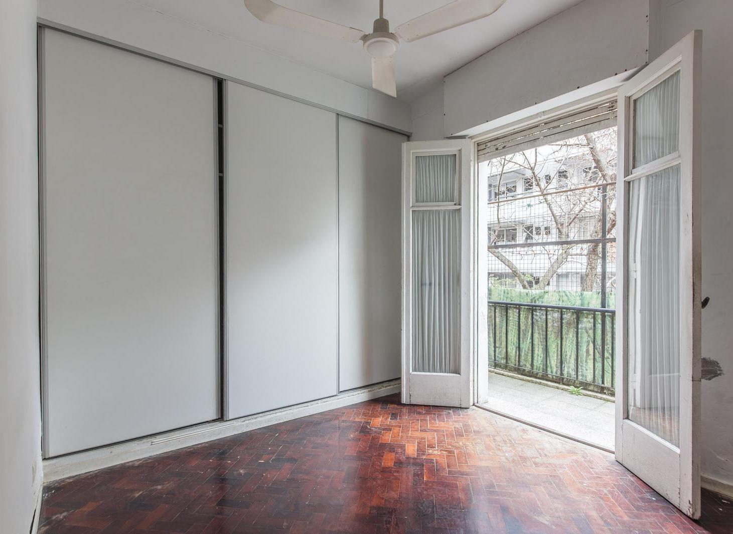 Foto de VENTA - COLEGIALES - PH DOS AMBIENTES - SEGUNDO PISO POR ESCALERA, imagen 4