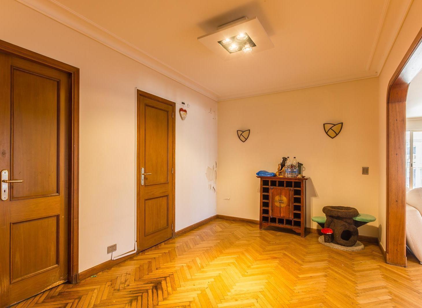 Foto de Venta - Belgrano - Siete Ambientes - Seguridad 24hs. Vista 360. Cochera, imagen 4