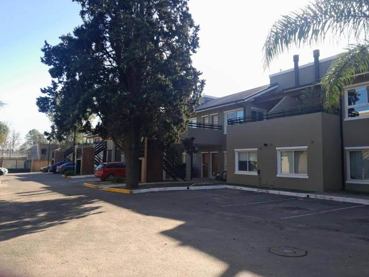 Departamento en venta con cochera 2 ambientes en Complejo Amaneceres de Canning Escriturable 3