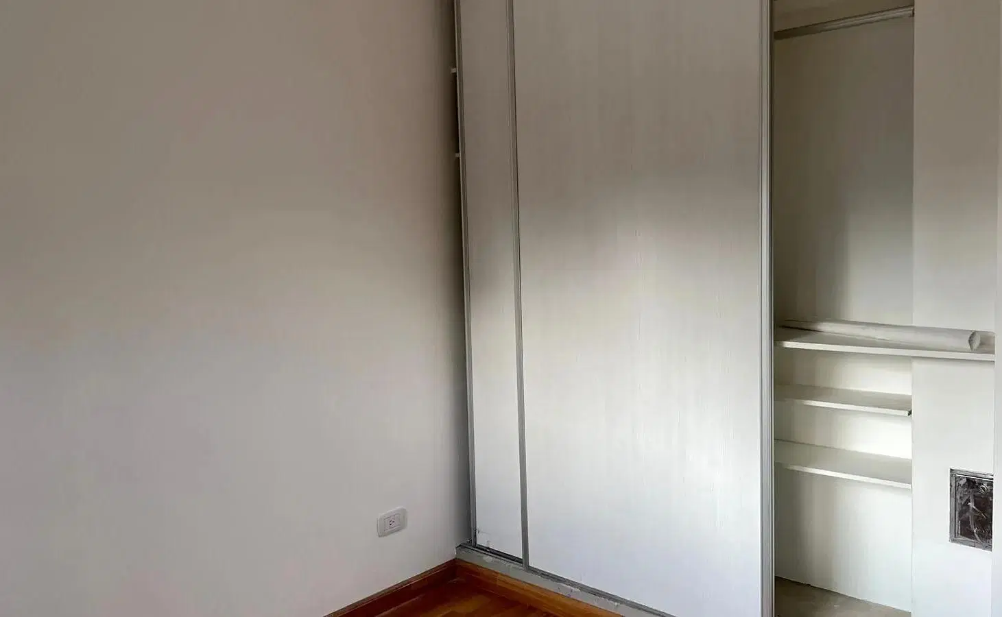 Departamento 2 Ambientes con patio y cochera venta y alquiler en Canning complejo Espacio Las Cavas 2