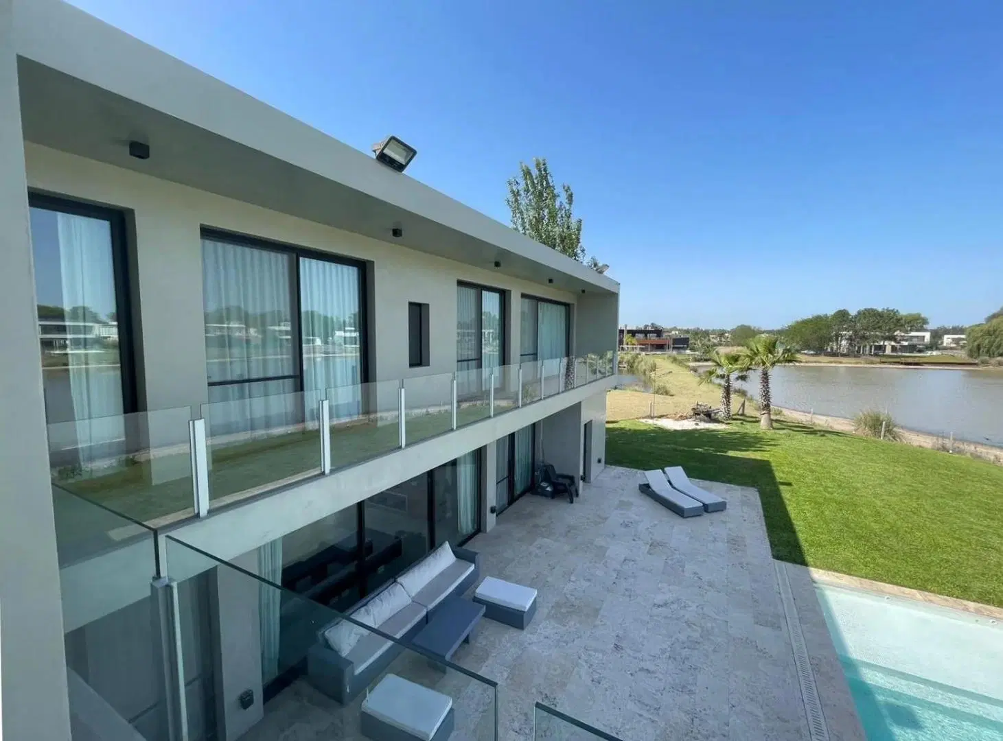 Casa en Venta en Terralagos Canning con Laguna y Piscina Climatizada | Amoblada y Equipada 5