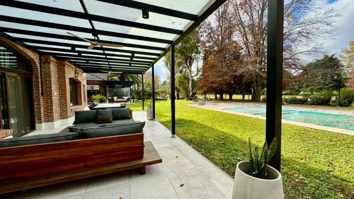 Casa en Venta en Saint Thomas Norte, Canning | Doble Lote al Golf | Categoría Premium 5
