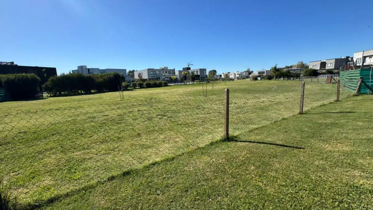 Casa en venta en Terralagos Los Robles 5901 Canning 3