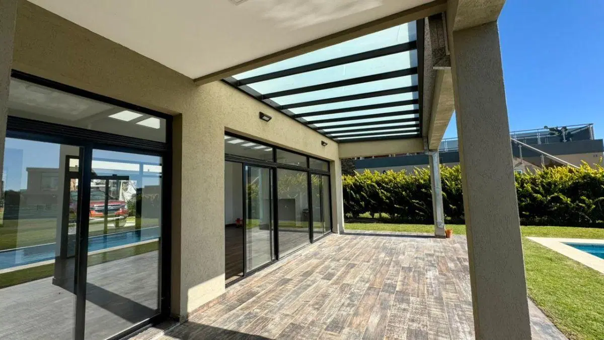 Casa en venta en Terralagos Los Robles 5901 Canning 4