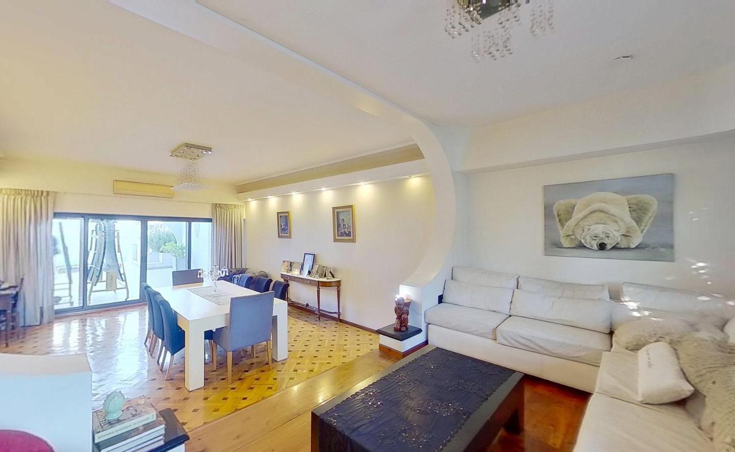 Foto de Casa 6 Ambientes con Pileta y Cochera en Villa Devoto, imagen 3
