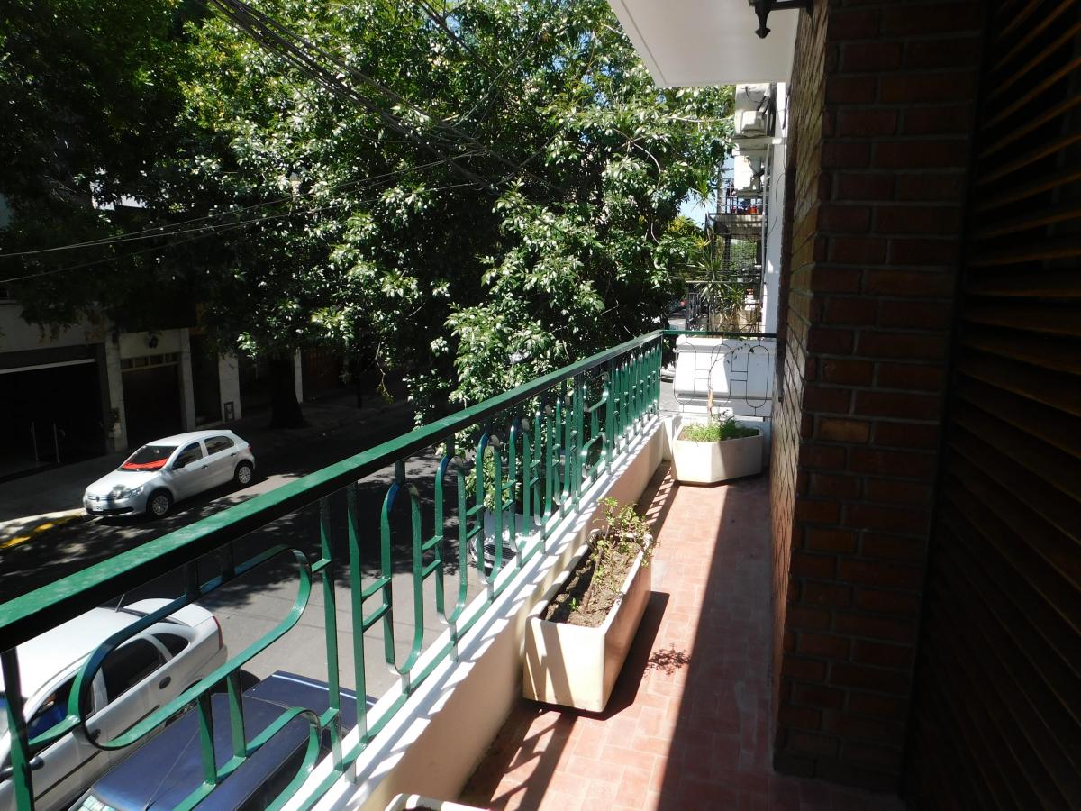 Casa en Block Al Frente C/ Garage, Terraza y Quincho, Pb PH con Patio. 5