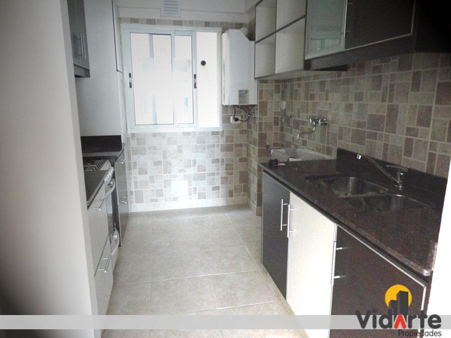 Departamento en Alquiler 1 Ambiente Al Frente con Balcon Villa del Parque 1