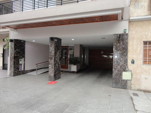 Se Alquila Mono Ambiente Lateral Impecable, en Villa Mitre 2
