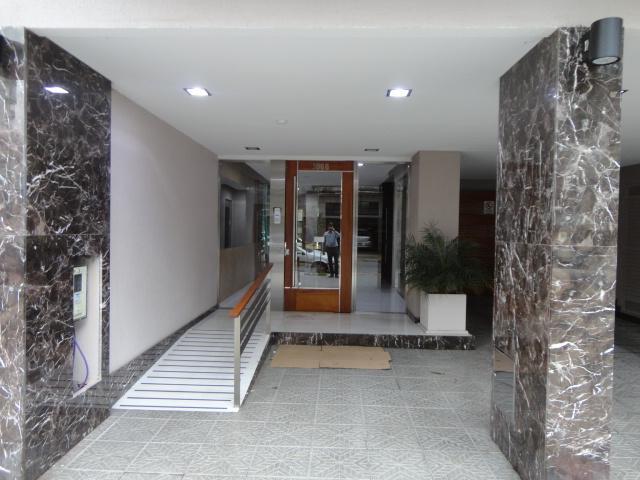 Se Alquila Mono Ambiente Lateral Impecable, en Villa Mitre 3
