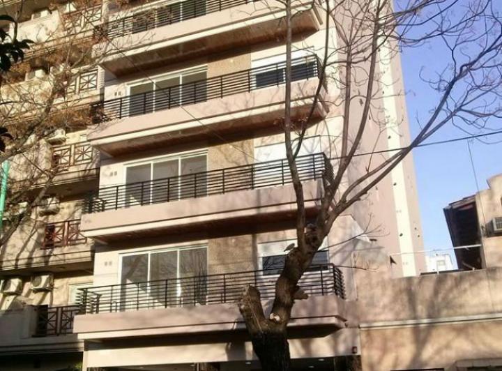 Se Alquila Mono Ambiente Lateral Impecable, en Villa Mitre 1