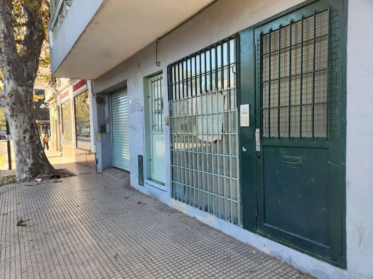 Excelente PH 3 Amb al Frente con Balcon y sin Expensas 4