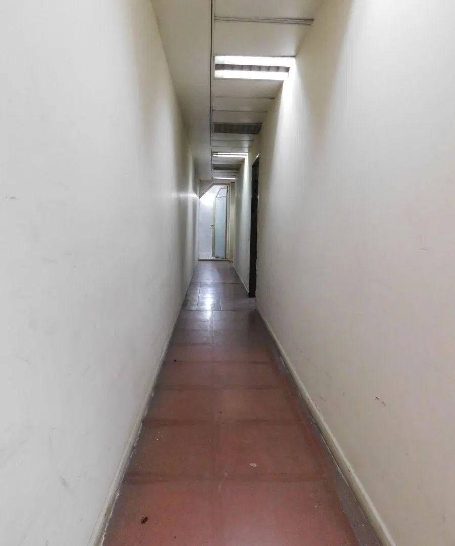 Excelente Local de 200M2 sobre lote de 8.66 x 23.5, IDEAL ATMAT 5