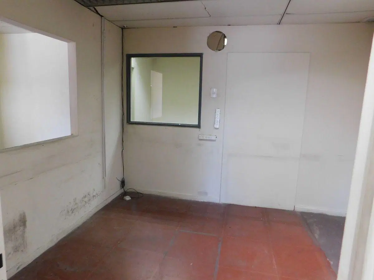 Excelente Local de 200M2 sobre lote de 8.66 x 23.5, IDEAL ATMAT 4