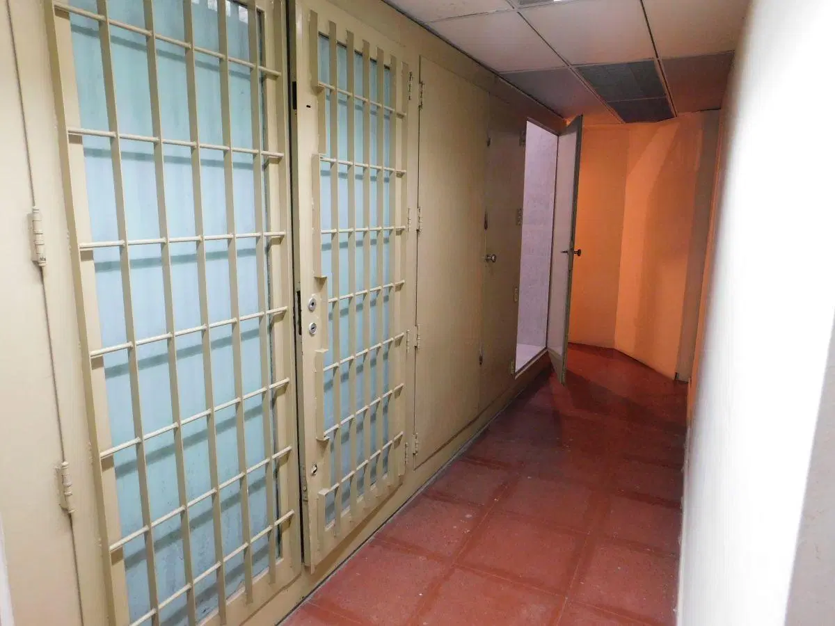 Excelente Local de 200M2 sobre lote de 8.66 x 23.5, IDEAL ATMAT 8