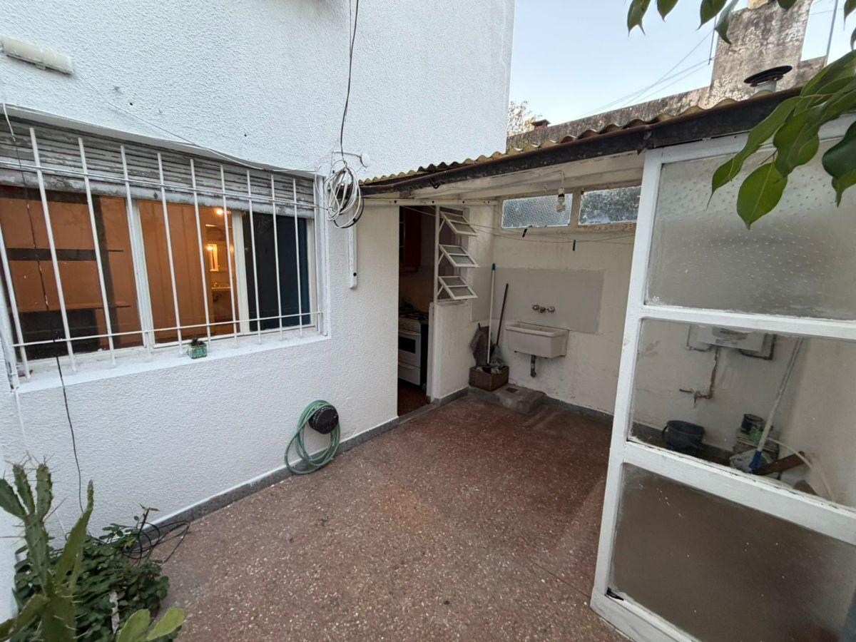 Foto de Yrigoyen 2386 PB B, monoambiente con patio amplio y luminoso, imagen 4
