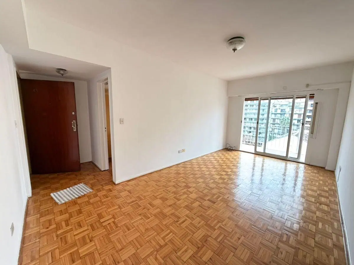 Balbin 2349, 7, balcón corrido, muy luminoso 2