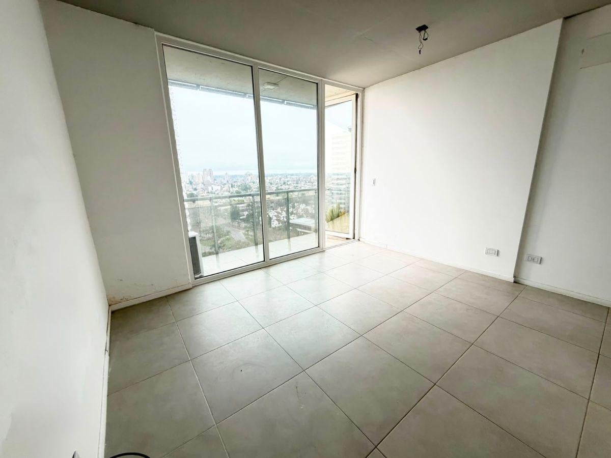 Foto de Luis Garcia 1533, Piso 15, con Cochera, Luminoso, Vista Abierta, imagen 3