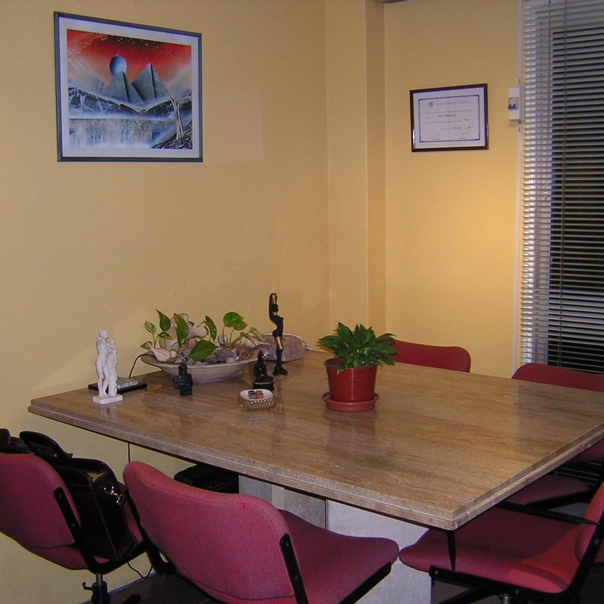 Foto de EXTE. LOFT CONSULTORIO, 42M2. A/PROF. P/ALTO Z/ F. MEDICINA, imagen 2