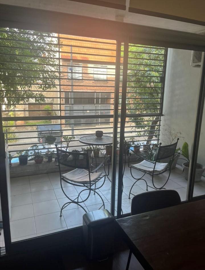 Departamento en Coghlan 1