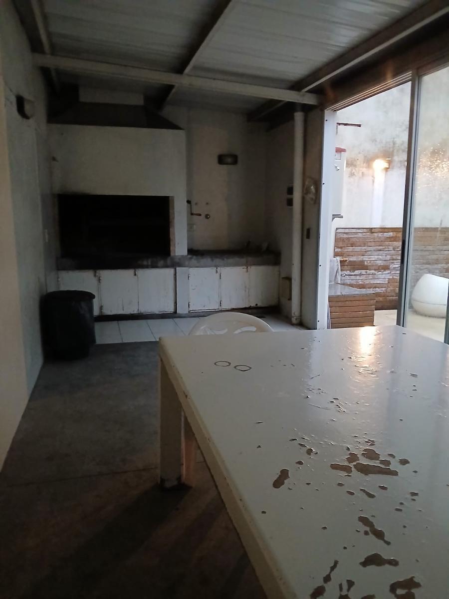 Departamento en Coghlan 4
