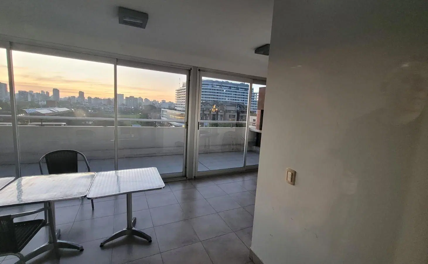 Departamento Piso exclusivo 3 ambientes con 2 balcones de110 m2 5