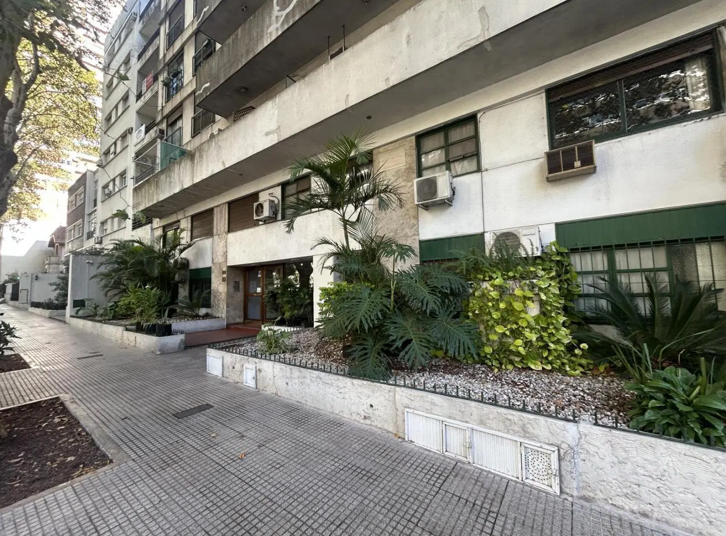 Departamento de dos ambientes en venta en Belgrano R . Muy luminoso 4