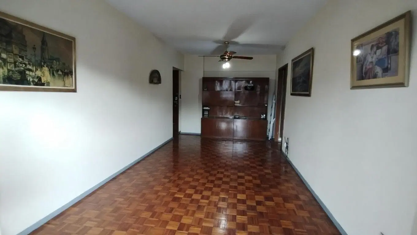Departamento dos ambientes al frente con balcón 4